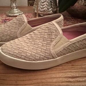Women's Cole Haan Size 9 Slip-On Sneakers